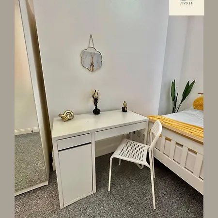 Clarendon Offers Perfect Contractors شقة *